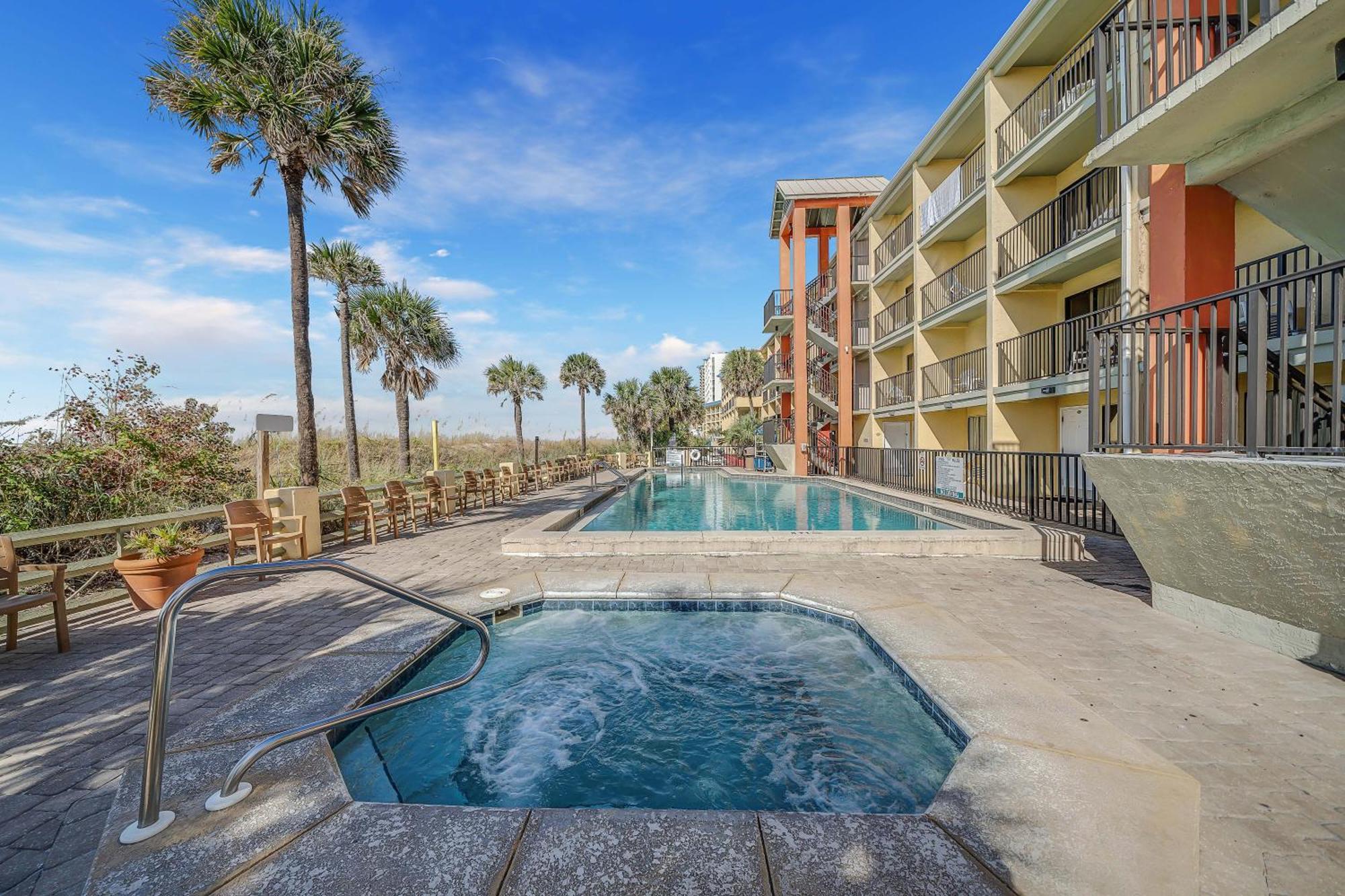 Ramada By Wyndham Panama City Beach / Beachfront Dış mekan fotoğraf