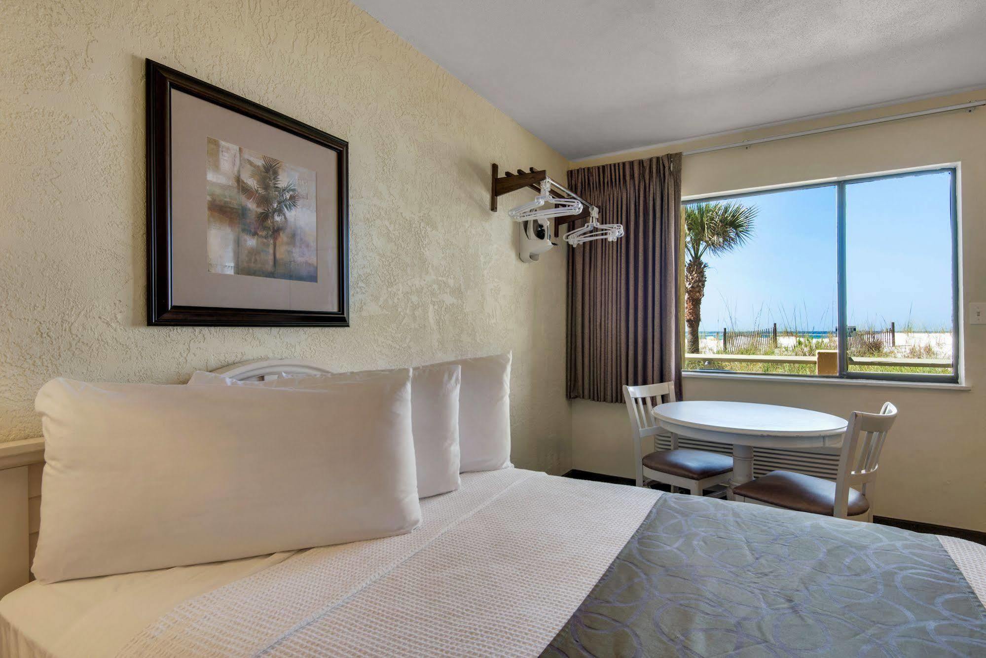 Ramada By Wyndham Panama City Beach / Beachfront Dış mekan fotoğraf